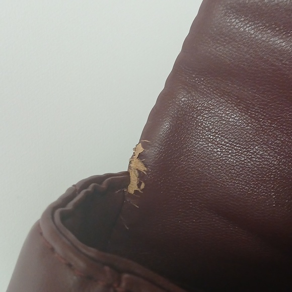 Badgley Mischka Elegant Quilted Burgundy Shoulder Bag - Picture 11 of 14